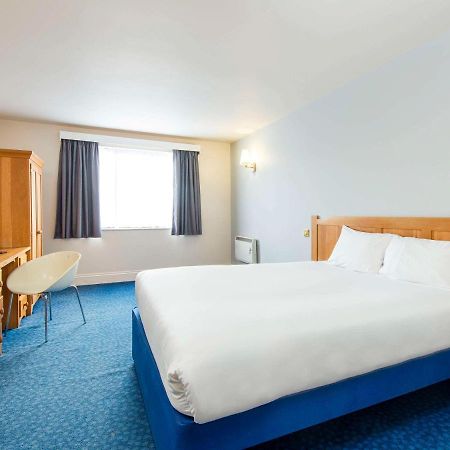 Ibis Budget Бромсгроув Екстериор снимка