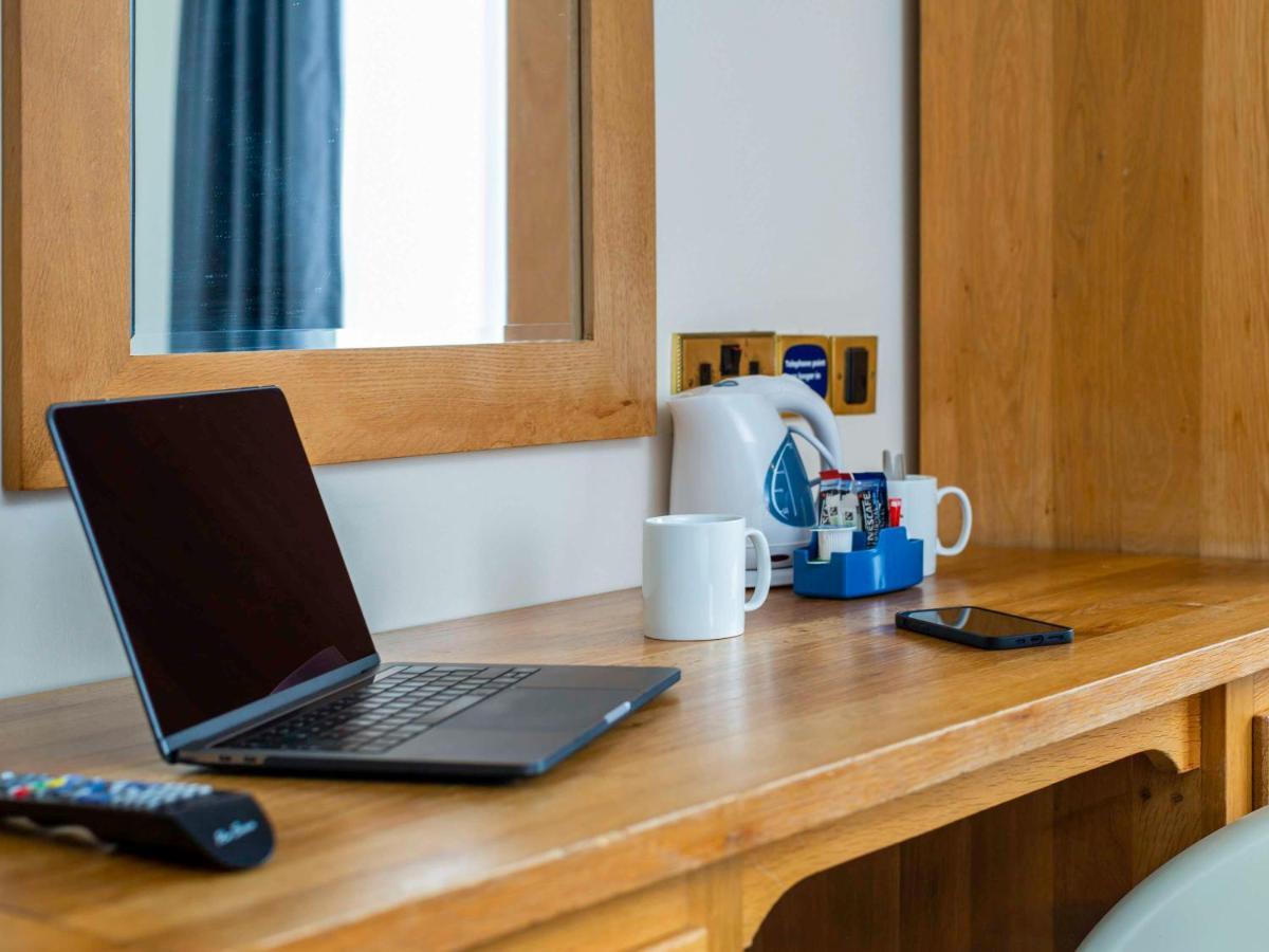 Ibis Budget Бромсгроув Екстериор снимка