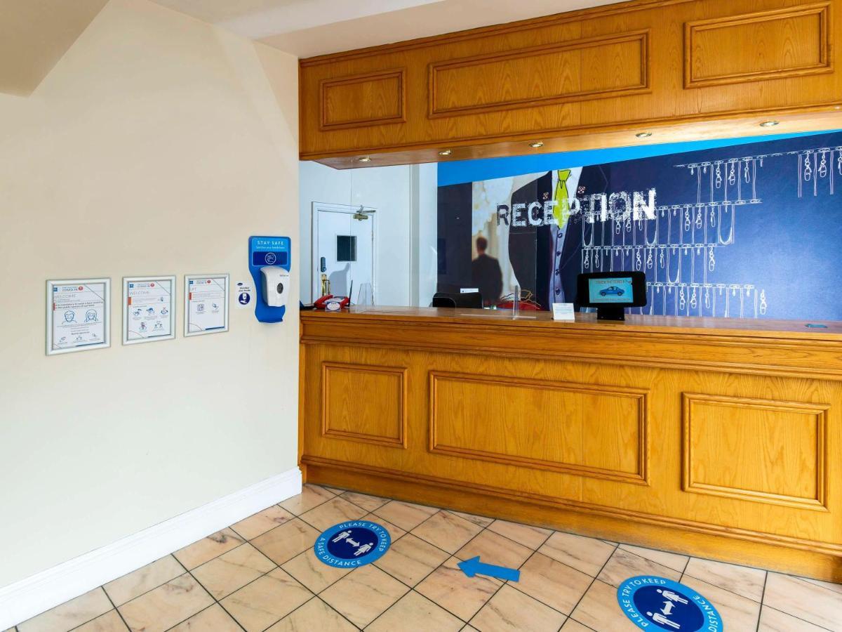 Ibis Budget Бромсгроув Екстериор снимка