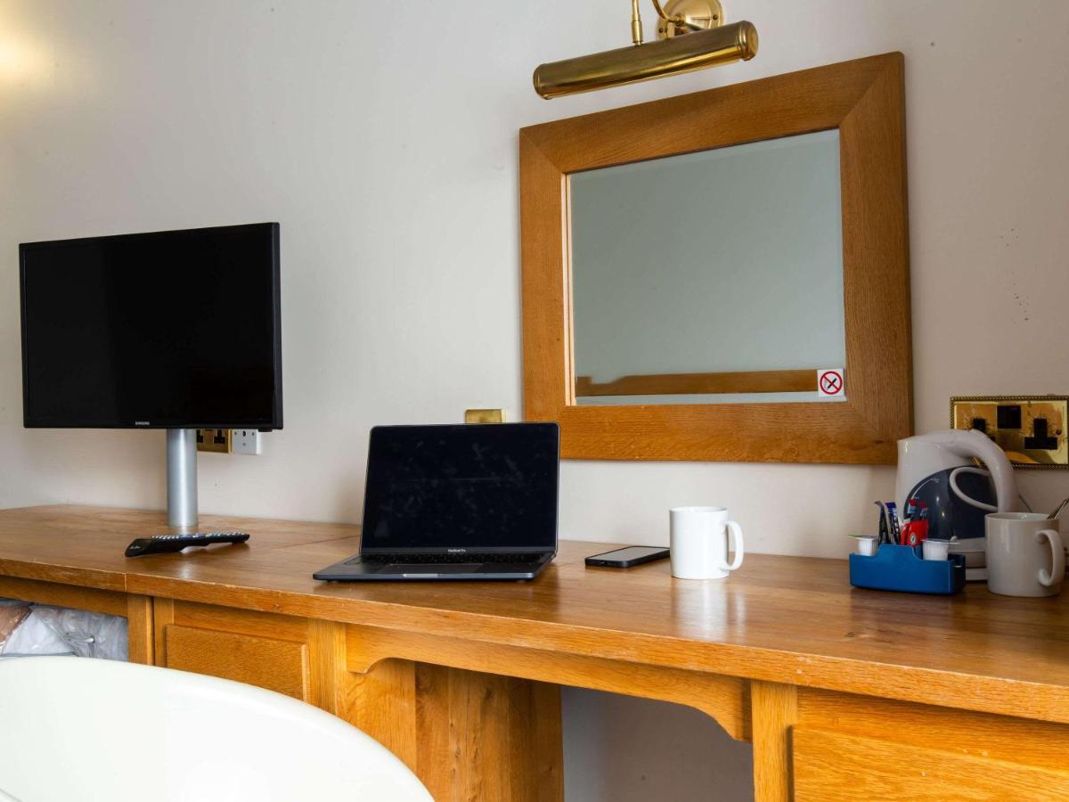 Ibis Budget Бромсгроув Екстериор снимка